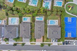 7601-7-BL-Designer decorated with whimsical themed rooms - Orlando - 2