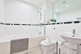 Just Stay Wales - Meridian Tower Marina & City View - 1 Bed Apartment - Swansea - 5