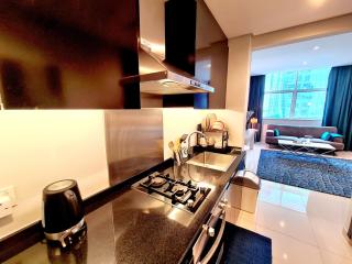 SUNRISE HOMES - Large Spacious Studio in Business Bay - Dubai - 7