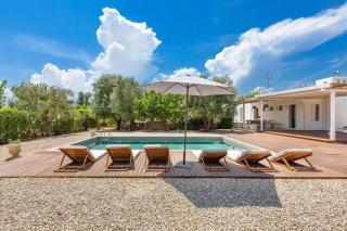 Charming villa in Carovigno with private pool - 8