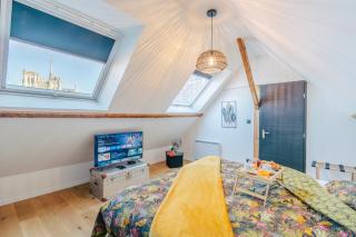 Elegant 120m2-Face cathedrale-6 pers-free Parking - 6