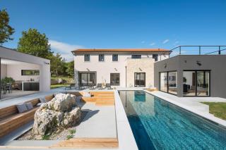 Villa Mons Caldera for 10 people with 40 m2 infinity heated pool & kids playground - Kršan - 2