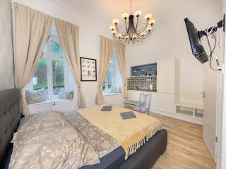 HJ7-B Hunyadi Apartment - Budapest - 0