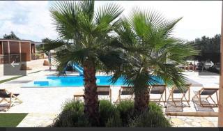 Mobile home Pelin with shared pool - Pirovac - 0