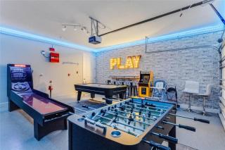 7723-9-GS- In STYLE open concept living area - 1