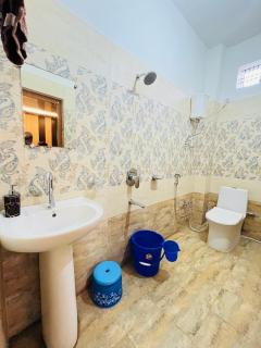 Archana Guest House - Ayodhya - 4