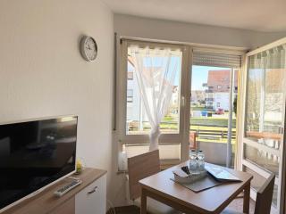 1 Zimmer Apartment mit Balkon - 4