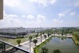 Green Lumiere 2BR Apartment, peaceful sunset view - Gò Công - 0