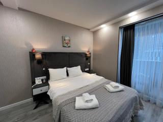 Batumi Courttyard Great Holidays - Batumi - 4