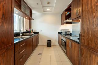 Superb 1-Bedroom apartment with full Burj Khalifa View - 5-min walk to Dubai Mall - Dubái - 4