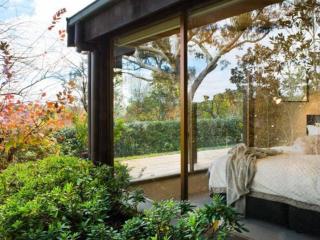 Italian Hill Garden Villa - 4