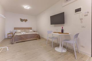 4 Twins - Central Room - 8