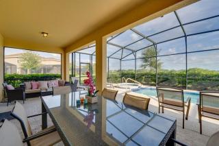 8004-7-OS-Gateway to unparalleled relaxation at resort - 9