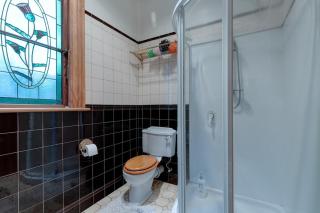 Stylish Victorian Home Near Walk to Beach & Te Papa - 6