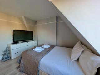 Private Room in Shared Flat with Free Parking - 6