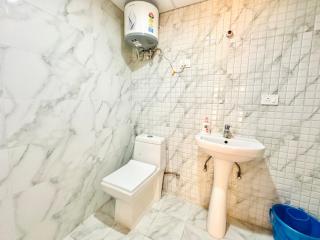 Cozy and comfort stay in greater noida - Greater Noida - 6