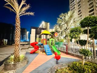 Cozy and comfort stay in greater noida - Greater Noida - 3