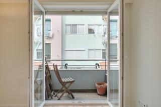 HostWise – Flat w/ Balcony & Workspace - Lissabon - 2