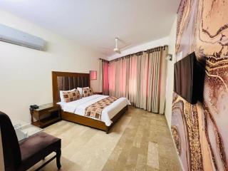 Imperial Guest House Defence - Karachi - 9