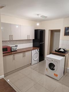 Cosy Single Room with a desk - Hounslow - 2
