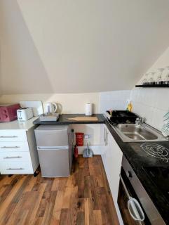 Cosy Loft Studio in Town Centre - Hounslow - 7