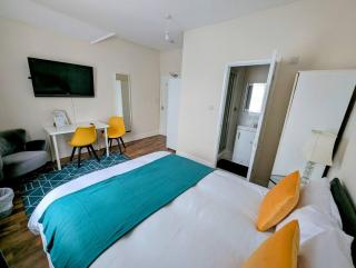 King En suite Room Near Heathrow Airport - Hounslow - 0