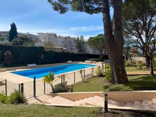 Escapade Parfaite en Centre-Ville - Piscine, Tennis, Parking - À 10 min de la Croisette ! - Le Cannet - 1
