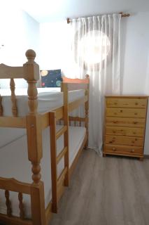 Apartamento con plaza de parking y piscina comunitaria - Roses - 8
