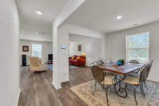 Quiet Retreat Perfect for Families - Rocky Mount - 2