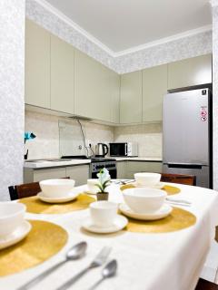 2 bedroom Luxe apartment Хан шатыр Кардиохирургия - Astana - 1