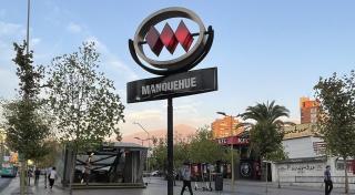2D2B con estacionamiento, Metro Manquehue - Santiago - 4