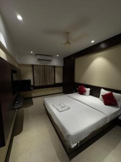 Hotel Ashraya Inn, Gulbarga - Gulbarga - 3