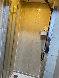 Heathrow Platform Rooms - 1