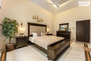 StayVista at La Palm Amalfi - Pool, Wi-Fi, Jacuzzi - Lonavala - 1