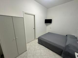 Room Raffinata Stile e Comfort - Salerno - 5