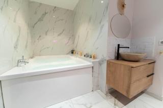 Chambre avec Balnéo, centre ville de Nice - Nizza - 2