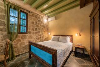 Secret Garden - Old Town - Couples Studio - 9