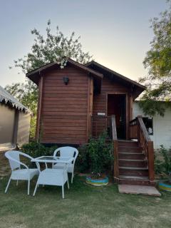 Tvam Retreat & Resorts - Gurgaon - 2