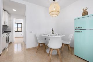 Home2Book Dreamy Apt in Corralejo, Terrace & Pool - Corralejo - 1