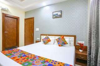 Aditya Guest House - Varanasi - 7