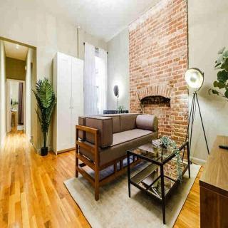 Central Park West Furnished 1 Bedroom Apartment - 0