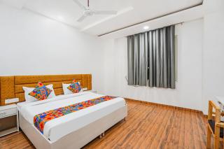 FabHotel Wamson - Jāmb - 2
