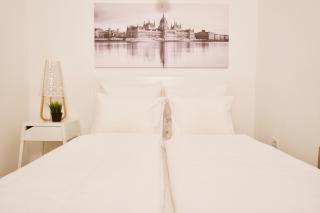 Sunset Point Apartment - 1