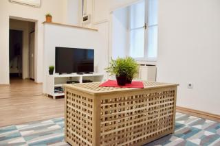 Sunset Point Apartment - Budapest - 8