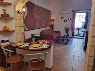 Theo's House by Holiday World - Cefalù - 7