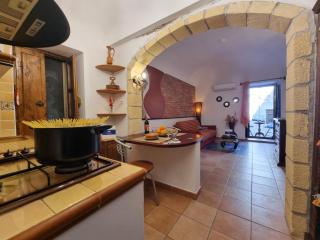 Theo's House by Holiday World - Cefalù - 0