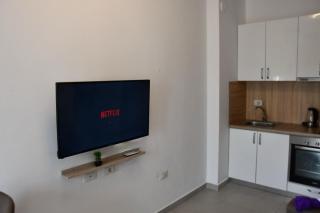 Cozy Apartment Near New Bazaar & Free Parking - Tirana - 5