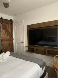 FIFA World Cup Midtown Atlanta Unit - FREE Parking - 1