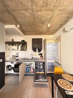 Paceville - 4A - Seaview 2BR, Near Beach & Bars - St Julian's - 5
