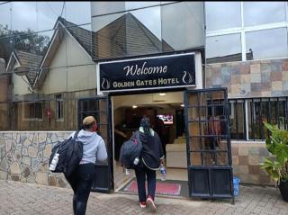 Golden Gates Hotel - Mweiga - 8